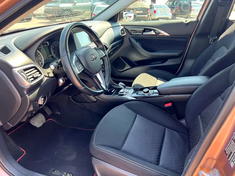 INFINITI QX30 2018 GCC IN BEST CONDITION 41,000 - Image 4