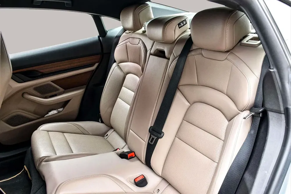 AED 4072/month | 2022 Porsche Taycan  | GCC Specs | Ref#449347 - Image 13
