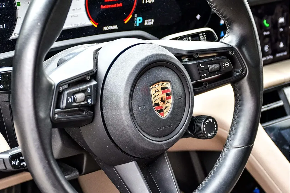 AED 4072/month | 2022 Porsche Taycan  | GCC Specs | Ref#449347 - Image 19