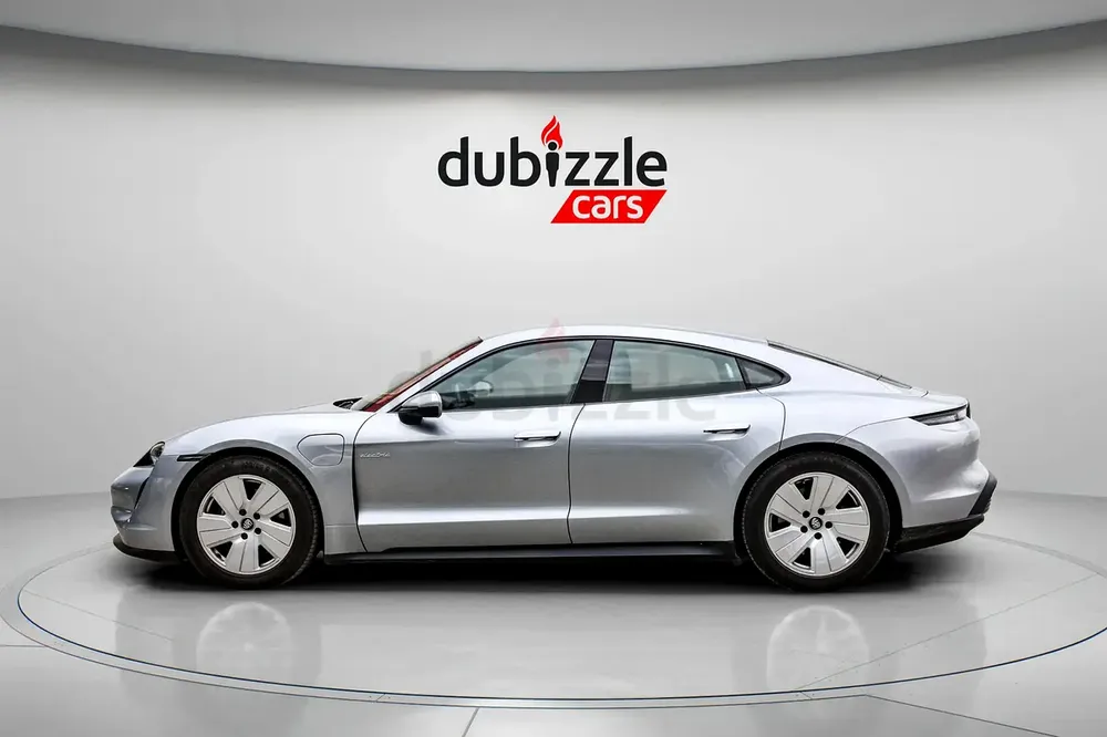 AED 4072/month | 2022 Porsche Taycan  | GCC Specs | Ref#449347 - Image 5