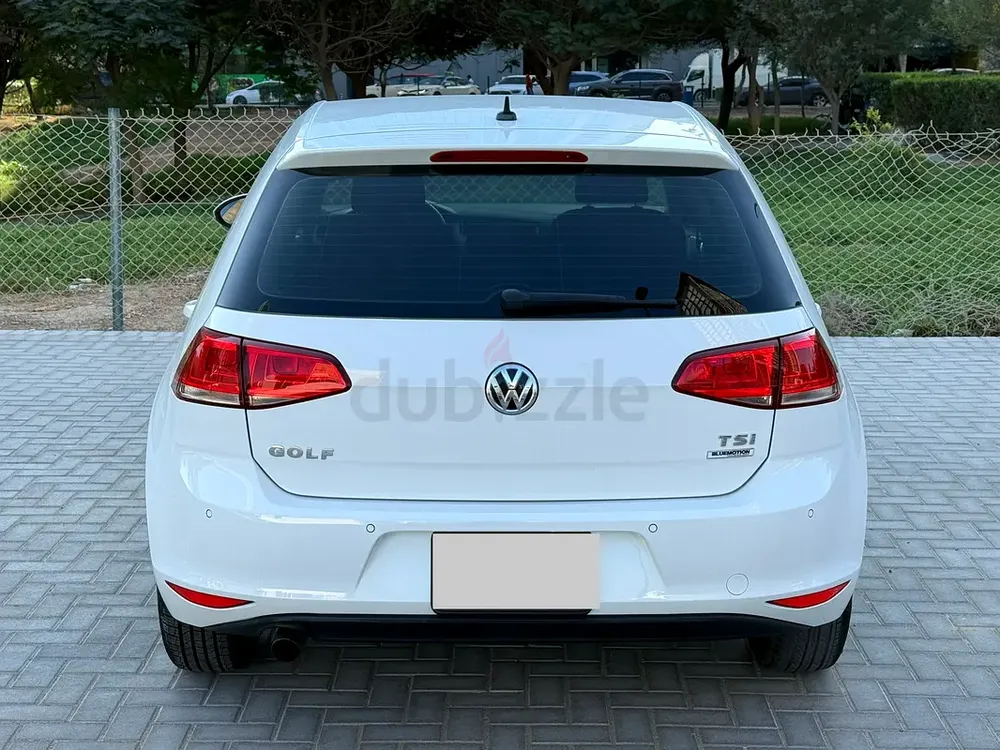 Best Fuel Efficient Volkswagen Golf TSI 2017 - GCC Specs, 1.2/1200cc, - Image 6