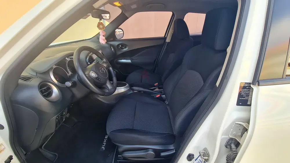 2016 NISSAN JUKE GPS CAMERA LADY DRIVEN GULF GCC SPEC SUPER CLEAN CONDITION FULLY SERVICED - Image 11