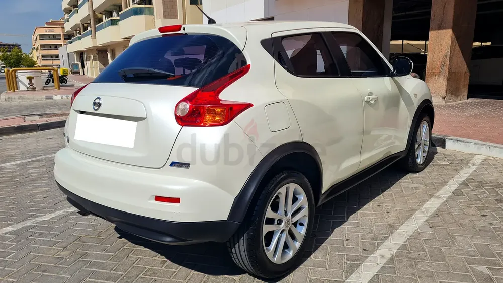 2016 NISSAN JUKE GPS CAMERA LADY DRIVEN GULF GCC SPEC SUPER CLEAN CONDITION FULLY SERVICED - Image 6