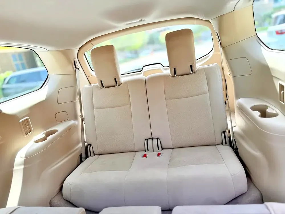 Nissan Pathfinder SE 2015 GCC Specs - Excellent Condition - Image 11