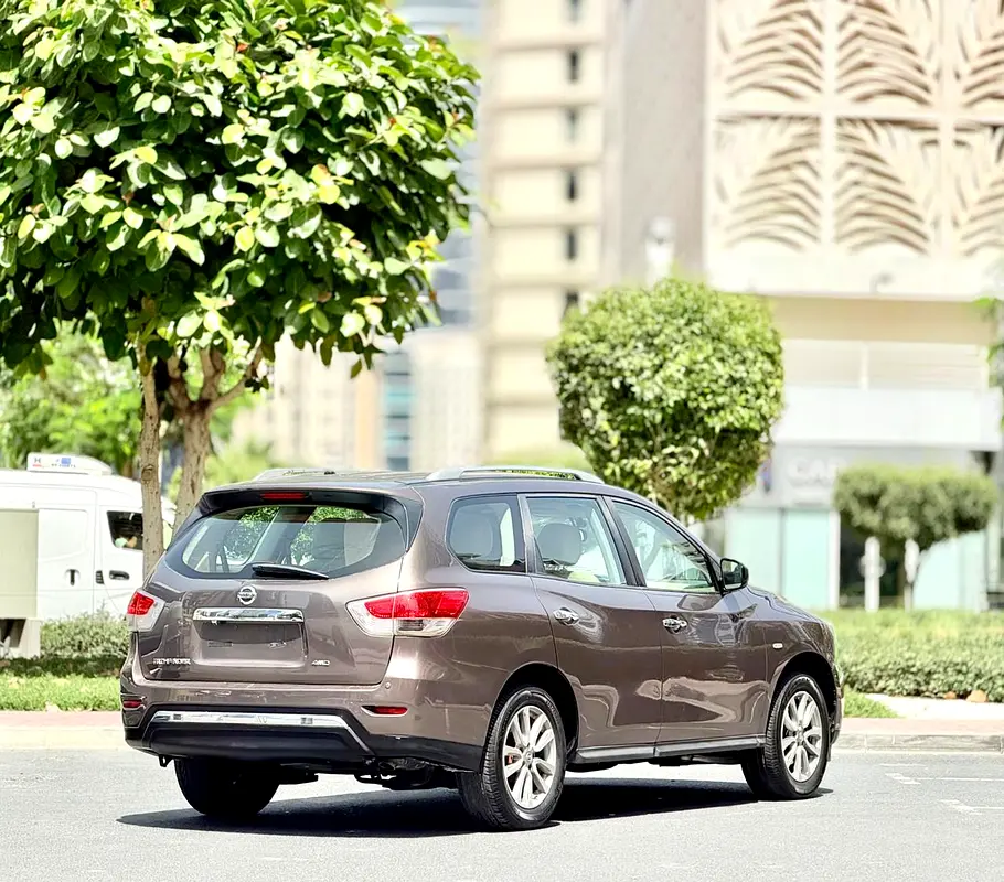 Nissan Pathfinder SE 2015 GCC Specs - Excellent Condition - Image 5