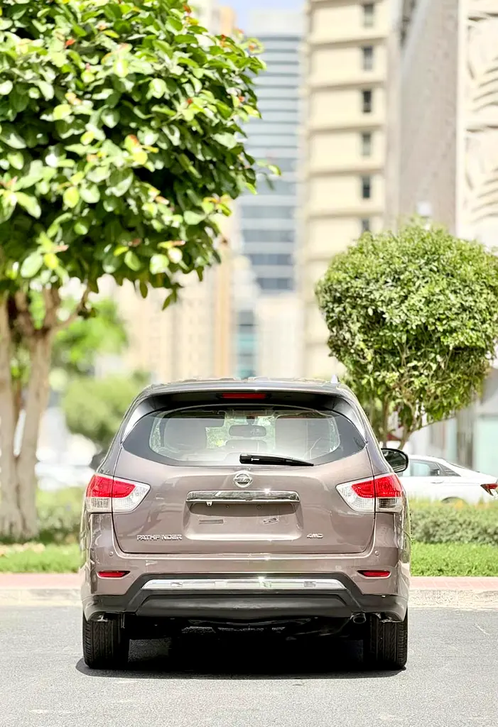 Nissan Pathfinder SE 2015 GCC Specs - Excellent Condition - Image 6