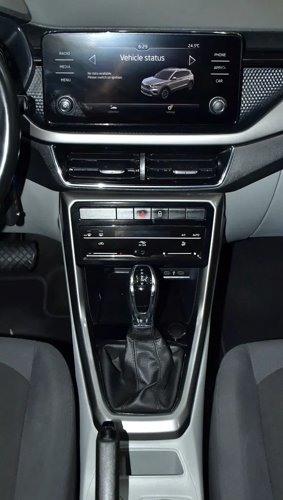 AED 579 EMi for 5Yrs | Skoda Kushaq ( 2023 Model ) in White Color GCC Specs - Image 15