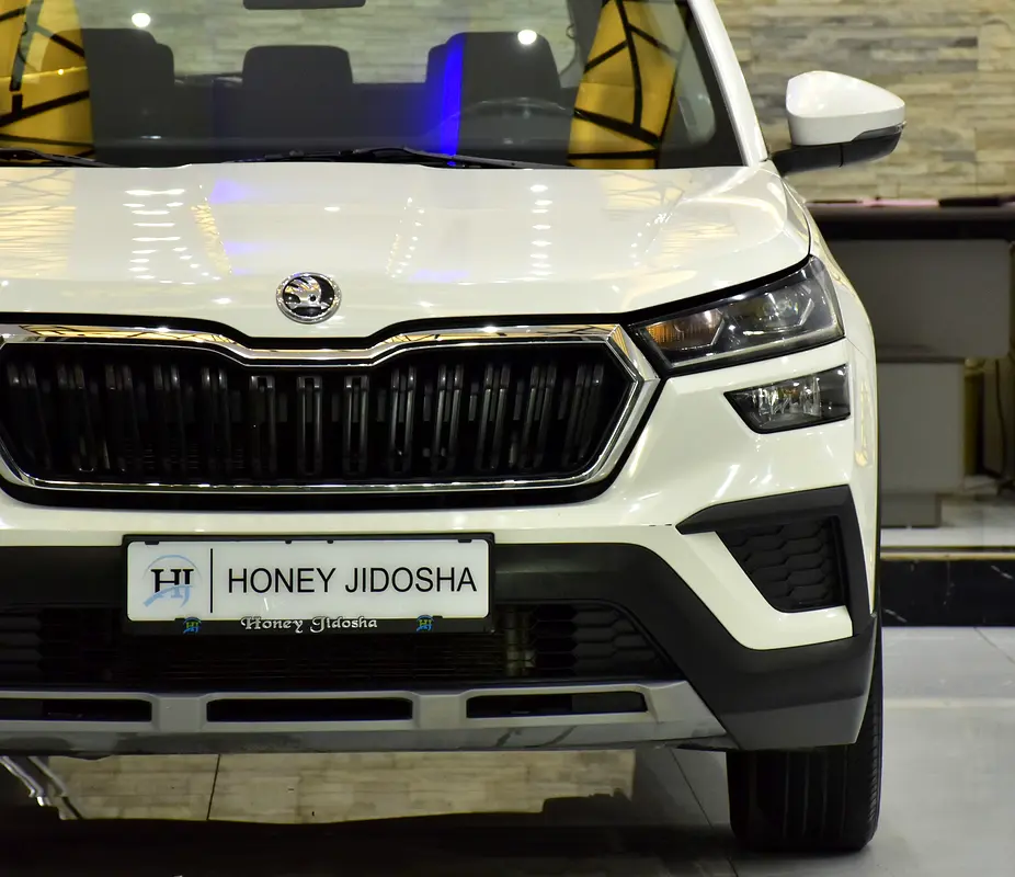 AED 579 EMi for 5Yrs | Skoda Kushaq ( 2023 Model ) in White Color GCC Specs - Image 4