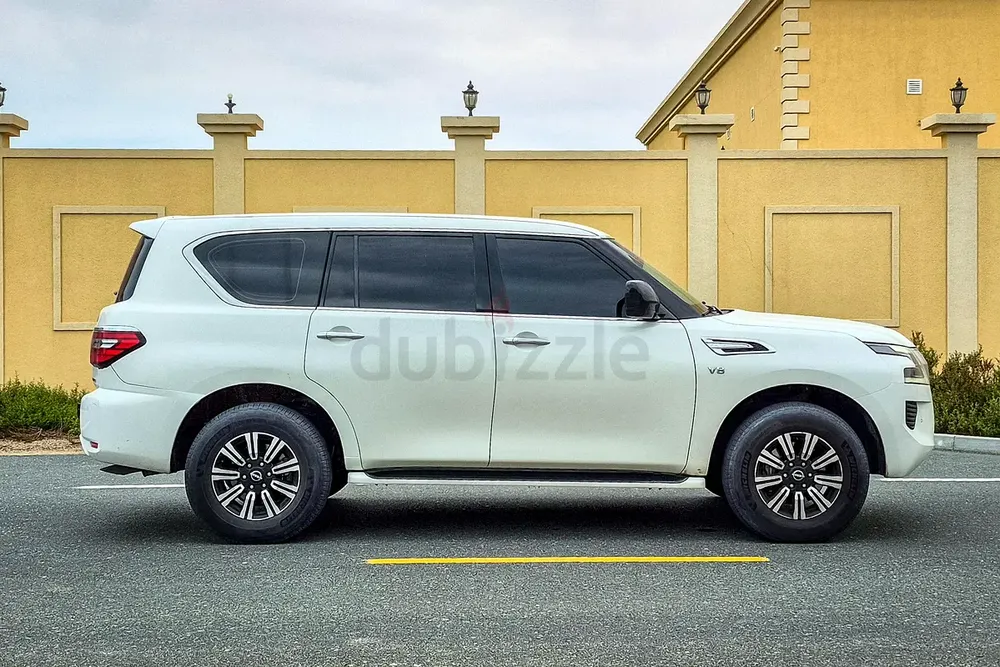 AED 3039/month | 2023 Nissan Patrol  | GCC Specs | Ref#443308 - Image 4