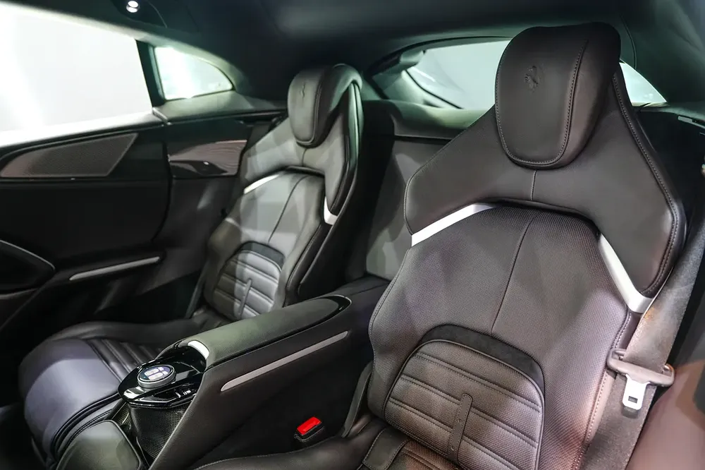 2023 Ferrari Purosangue, Full Carbon Fiber Package, Dealer Warranty + Service!! - Image 10