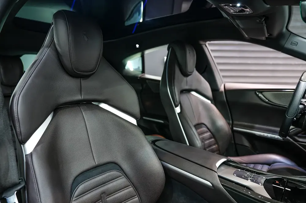 2023 Ferrari Purosangue, Full Carbon Fiber Package, Dealer Warranty + Service!! - Image 9