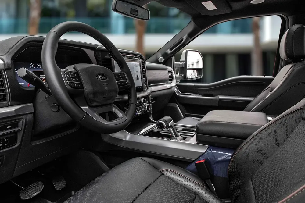 4,211 P.M |  F-150 Lariat Crew Cab 3.5L | 0% Downpayment | 2030 FORD WARRANTY! - Image 9