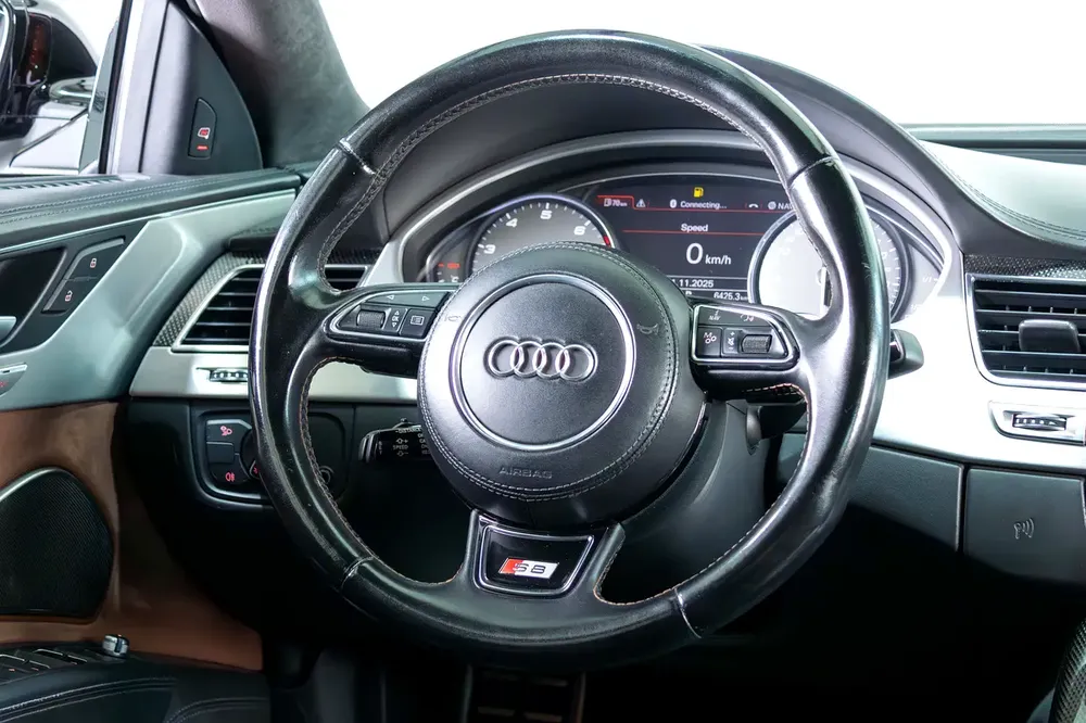 Audi S8-GCC-V8 Twin Turbo-AUDI Exclusive Interior Trim-22 Inch Rims-Very Well Maintained - Image 12