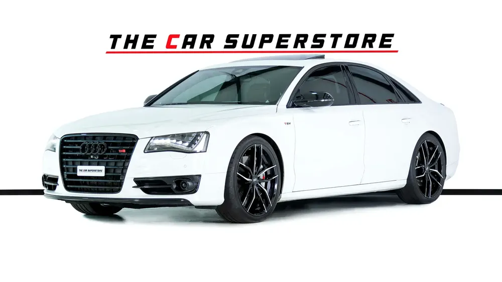 Audi S8-GCC-V8 Twin Turbo-AUDI Exclusive Interior Trim-22 Inch Rims-Very Well Maintained - Image 4