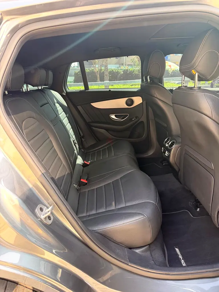 2022 Mercedes-Benz EQC 400 4MATIC | GCC Specs | Low Mileage - Image 10