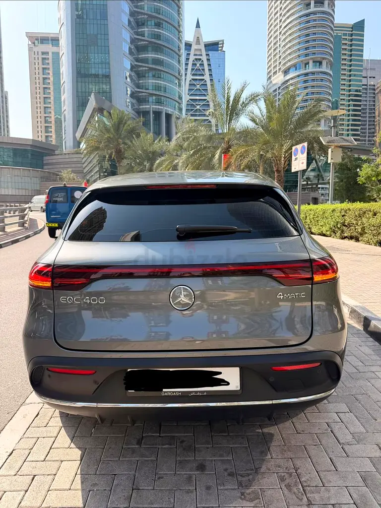 2022 Mercedes-Benz EQC 400 4MATIC | GCC Specs | Low Mileage - Image 12