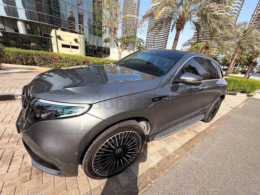 2022 Mercedes-Benz EQC 400 4MATIC | GCC Specs | Low Mileage - Image 13