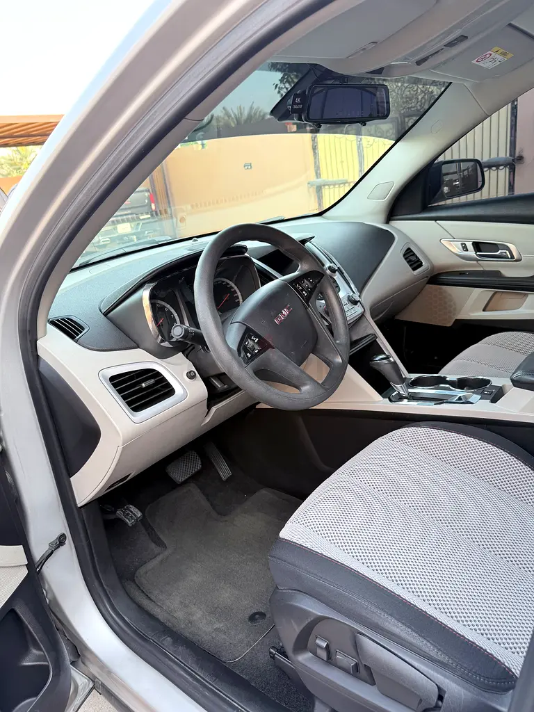 GMC Terrain 2017, GCC Specs - Reliable SUV - Image 4