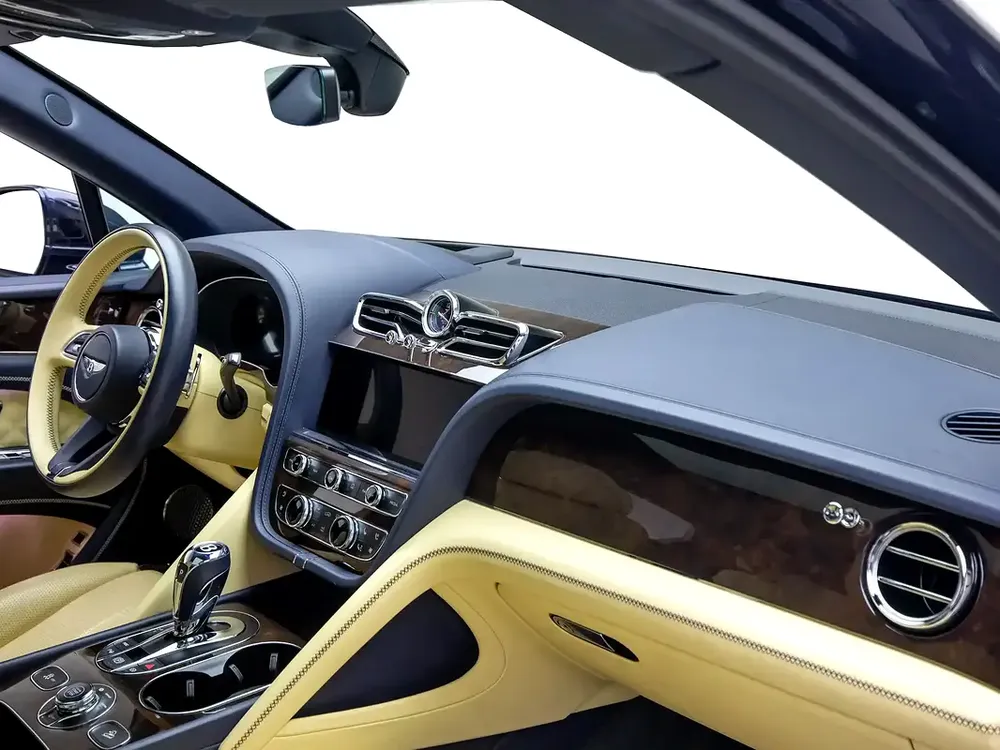 2021 | Bentley | Bentayga | GCC Spec - Full Al Habtoor service history - Image 10