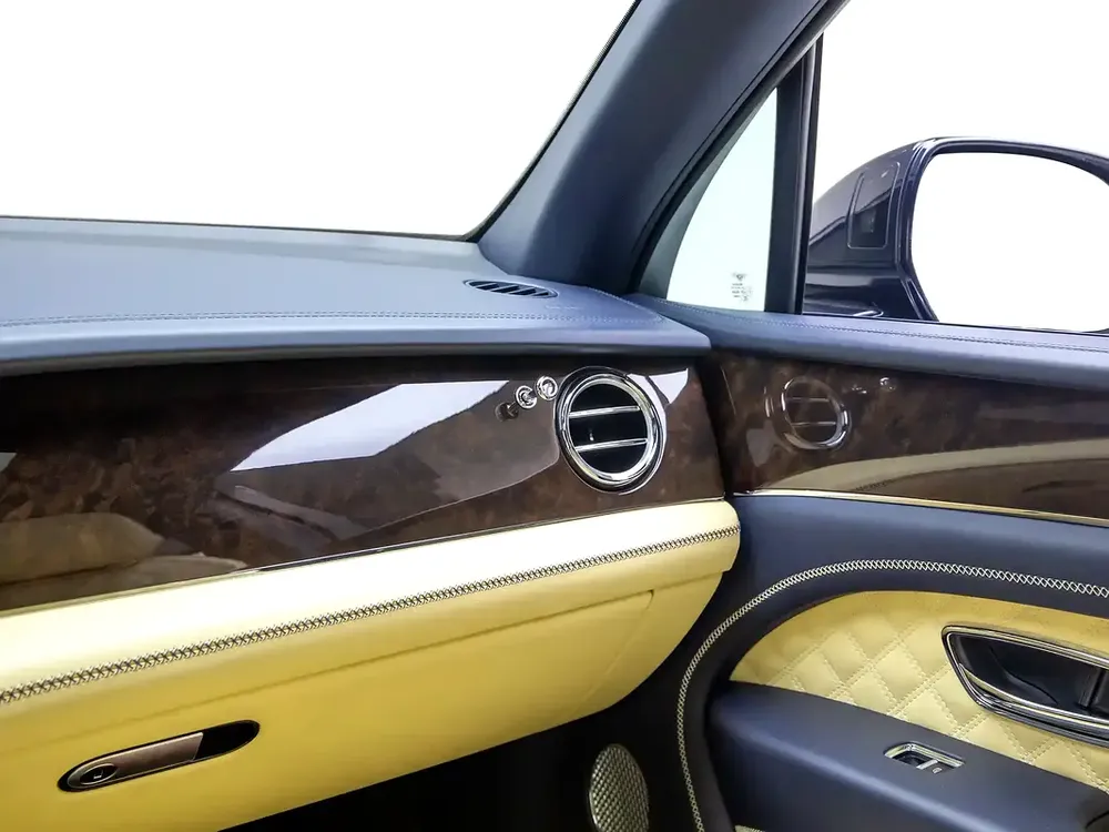 2021 | Bentley | Bentayga | GCC Spec - Full Al Habtoor service history - Image 16