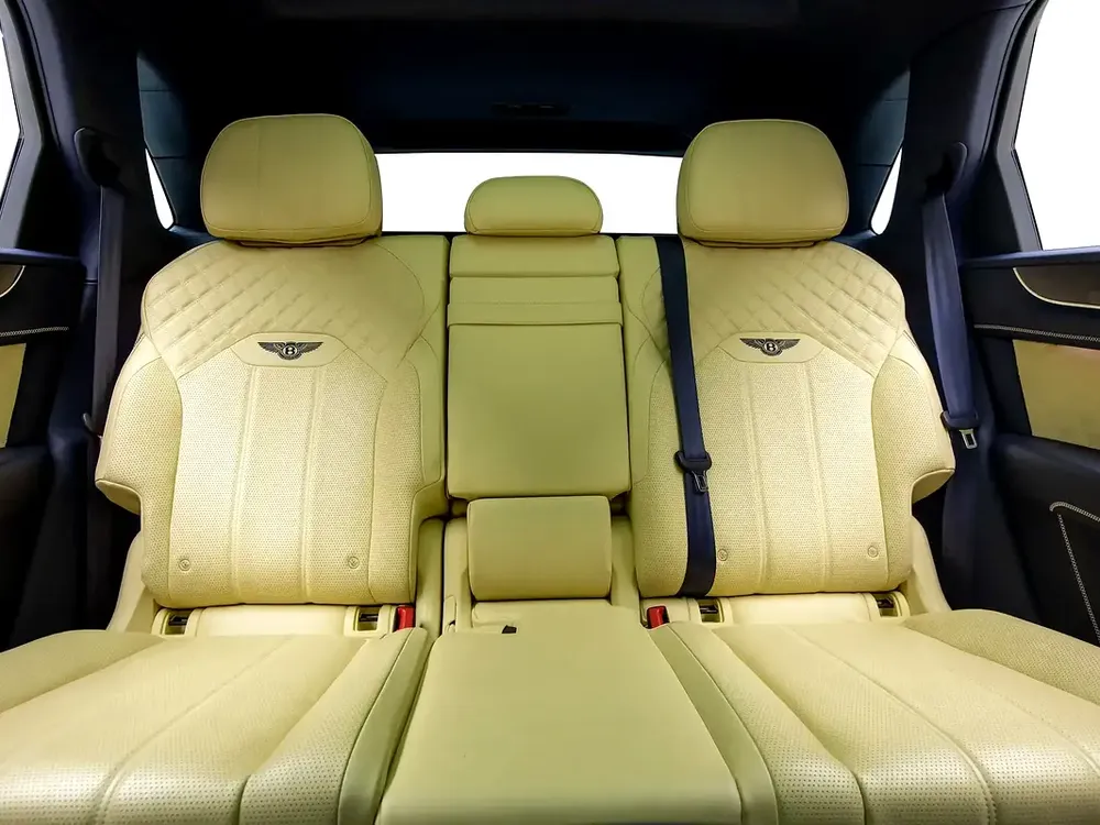 2021 | Bentley | Bentayga | GCC Spec - Full Al Habtoor service history - Image 17