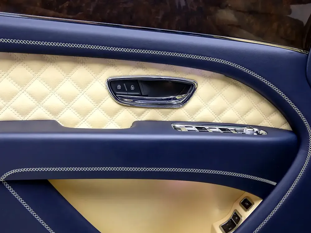 2021 | Bentley | Bentayga | GCC Spec - Full Al Habtoor service history - Image 19