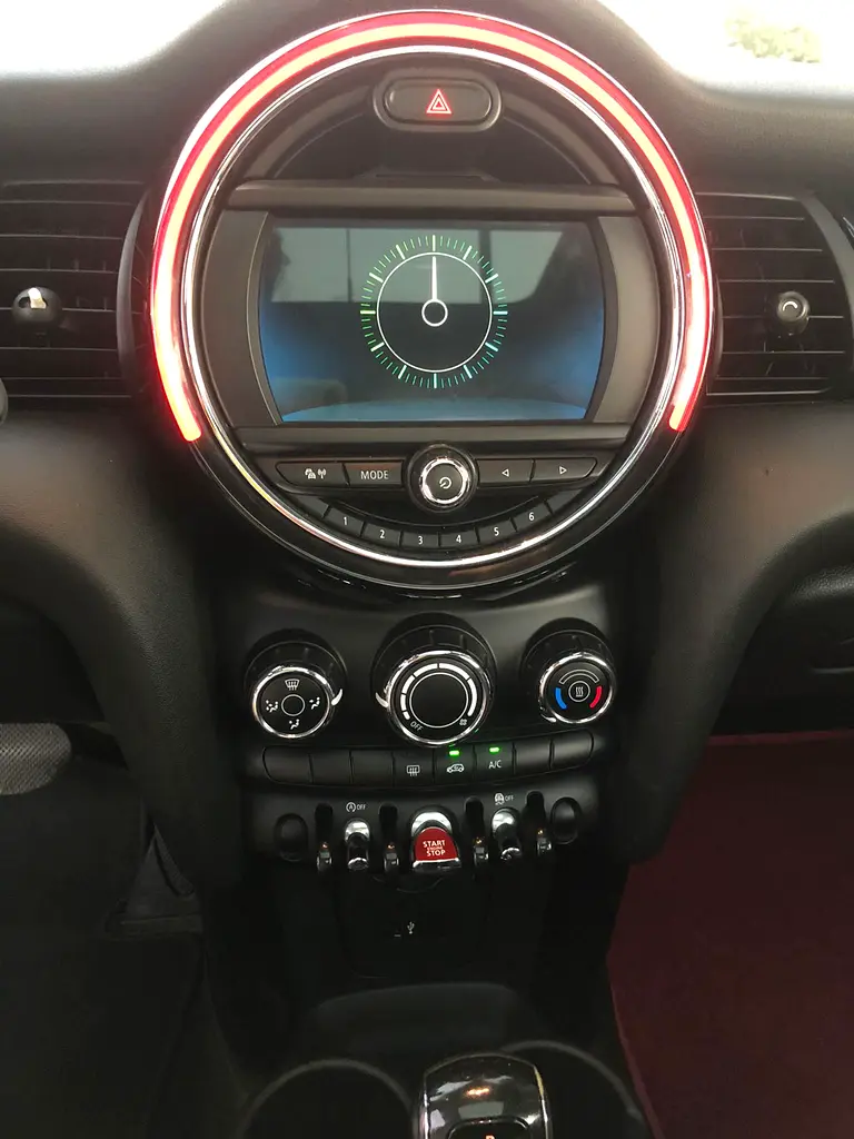 2019 MINI Cooper - GCC Specs - Image 15
