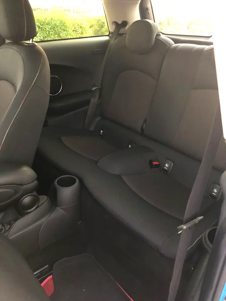 2019 MINI Cooper - GCC Specs - Image 9