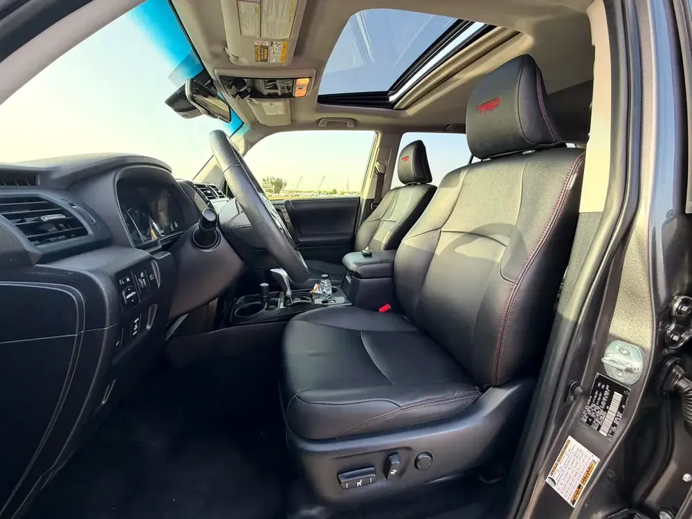 2021 TOYOTA 4RUNNER TRD OFF ROAD 4x4  4.0L  V6 - Diff Lock and Crawl Control - push start - sunroof - Image 11