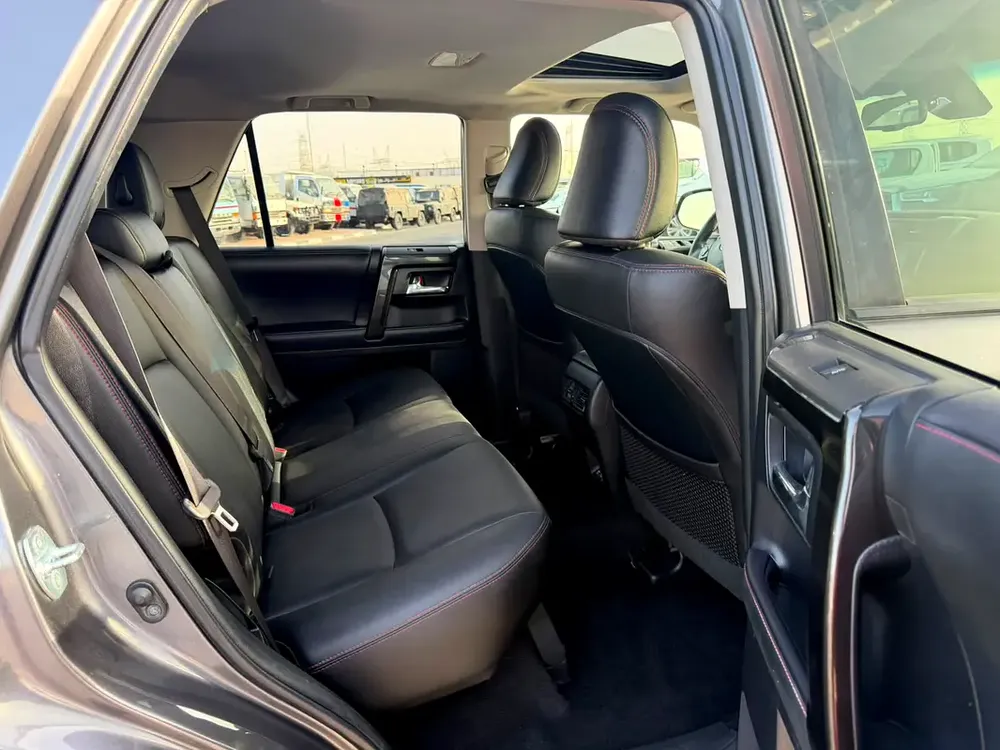 2021 TOYOTA 4RUNNER TRD OFF ROAD 4x4  4.0L  V6 - Diff Lock and Crawl Control - push start - sunroof - Image 17