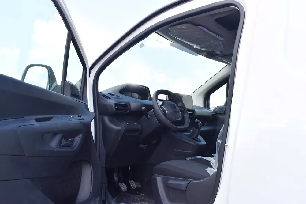 2025 MODEL PEUGEOT-PARTNER VAN 1.6L DIESEL M/T - Image 8