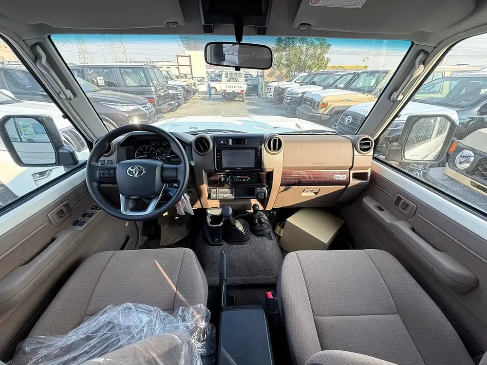 Toyota LC76 2.8L DSL M/T 2025 (Export Only) - Image 10