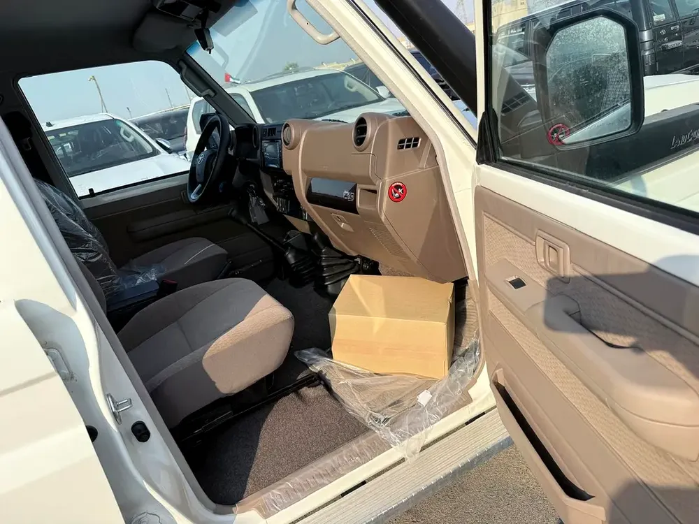 Toyota LC76 2.8L DSL M/T 2025 (Export Only) - Image 11