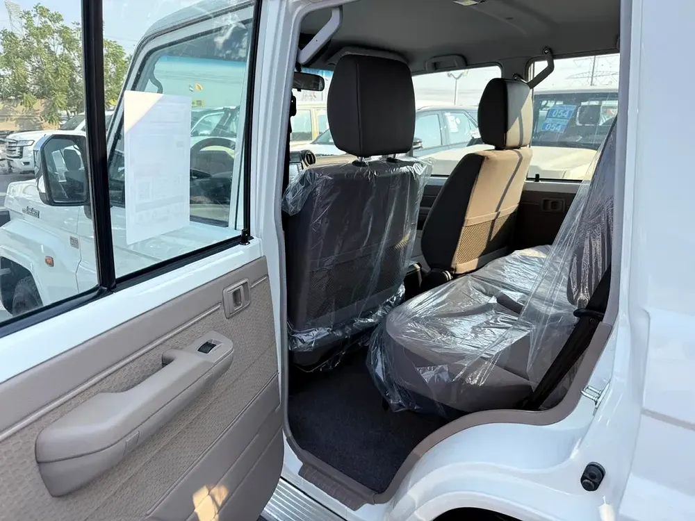 Toyota LC76 2.8L DSL M/T 2025 (Export Only) - Image 13