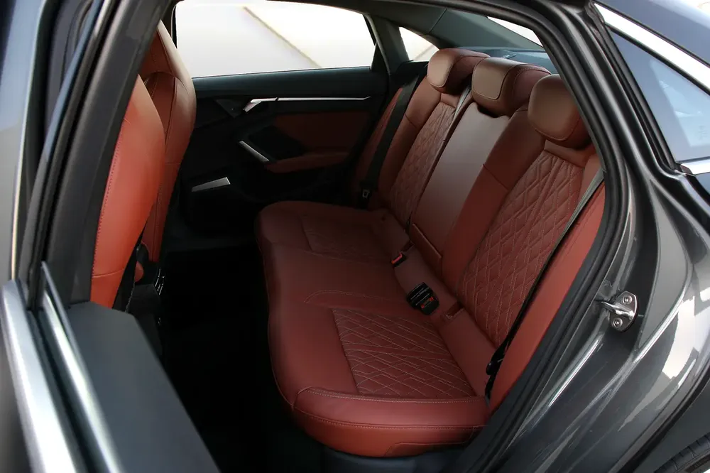 2025 AUDI A3 40 TFSI - FULLY LOADED - LOW MILEAGE - AMAZING CONDITION - Image 17