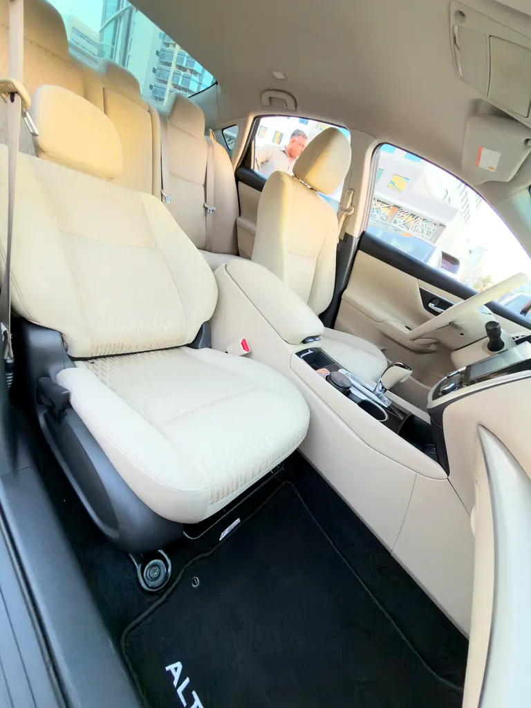 Nissan Altima SV GCC spec 100% bank loan no down payment single owner, accident free - Image 16