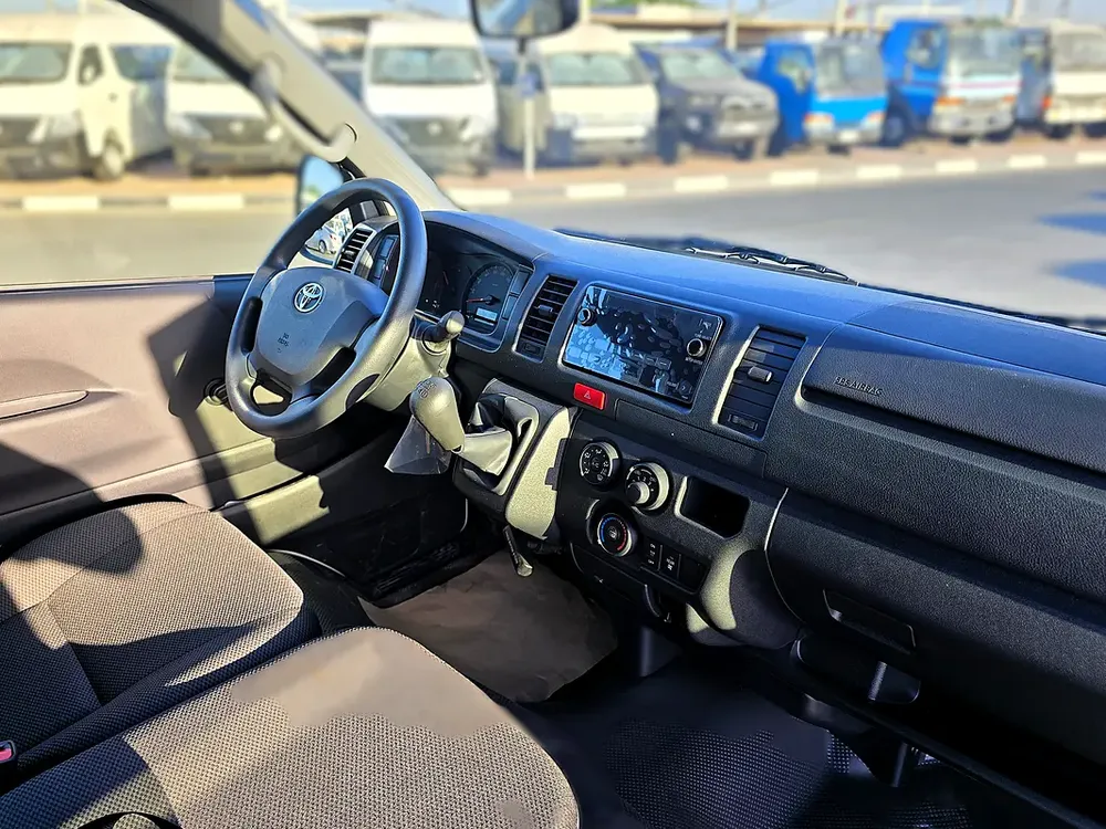 Toyota Hiace Std Roof  15 Seater 2.7l Petrol M/T RWD White Color 2026 Model - Image 14