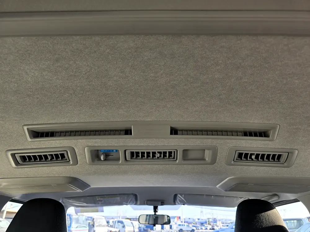 Toyota Hiace Std Roof  15 Seater 2.7l Petrol M/T RWD White Color 2026 Model - Image 19