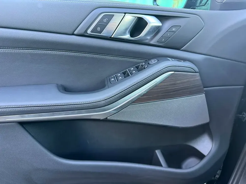 Brand New 2026 BMW X5 xDrive40i M Sport Pro - Image 18