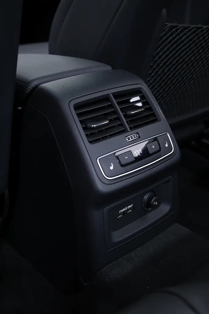 Audi A4 40 TFSI S-line GCC - FULLY LOADED - Image 14