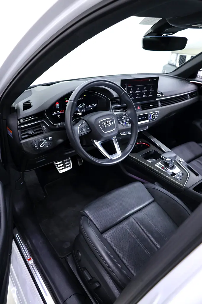 Audi A4 40 TFSI S-line GCC - FULLY LOADED - Image 5