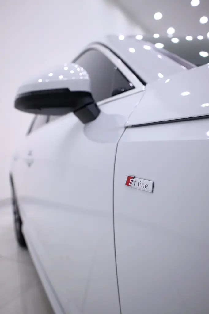 Audi A4 40 TFSI S-line GCC - FULLY LOADED - Image 9