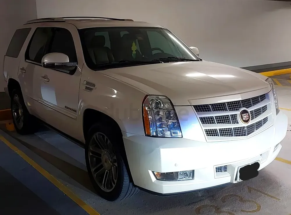 Cadillac Escalled 2013 peâl white for sale - Image 11