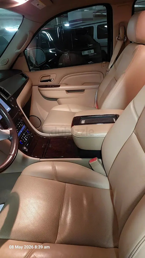 Cadillac Escalled 2013 peâl white for sale - Image 4