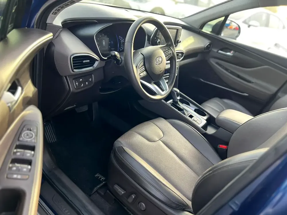 2020 Hyundai Santafe
Full Option Panoramic View - 2.4L V4 - With Radar  Sensor - 63,000 Mileage - Image 13