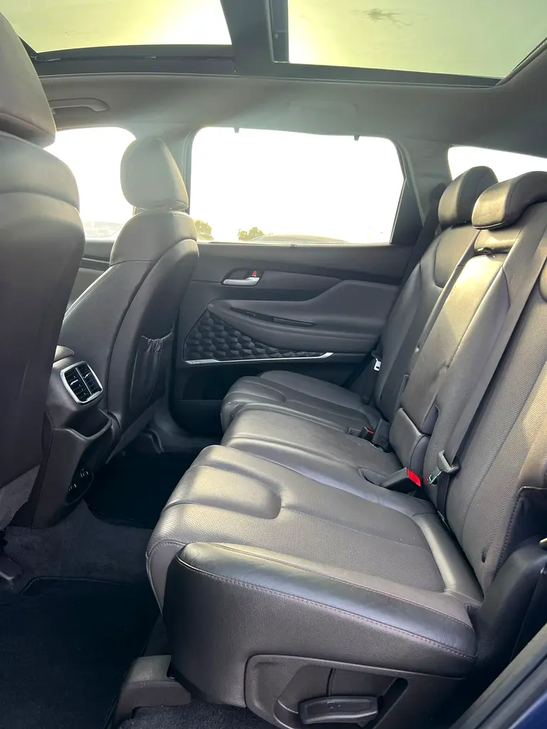 2020 Hyundai Santafe
Full Option Panoramic View - 2.4L V4 - With Radar  Sensor - 63,000 Mileage - Image 15