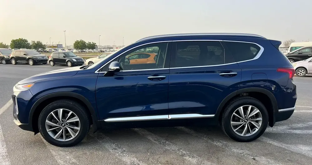 2020 Hyundai Santafe
Full Option Panoramic View - 2.4L V4 - With Radar  Sensor - 63,000 Mileage - Image 4