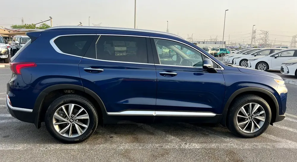 2020 Hyundai Santafe
Full Option Panoramic View - 2.4L V4 - With Radar  Sensor - 63,000 Mileage - Image 5