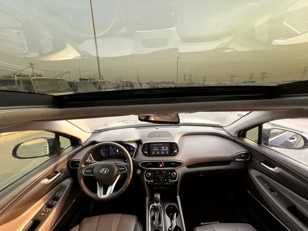 2020 Hyundai Santafe
Full Option Panoramic View - 2.4L V4 - With Radar  Sensor - 63,000 Mileage - Image 9