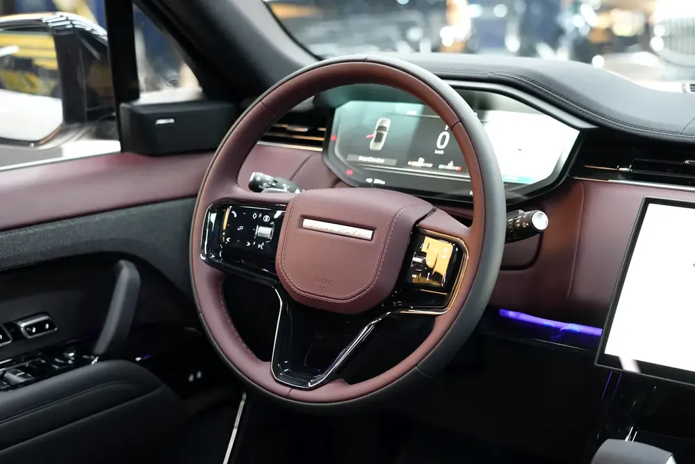 2026 Land Rover Range Rover Sport Dynamic SE | GCC Specs - Image 11